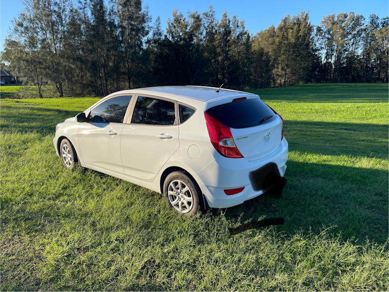 Hyundai accent 201462935687362690112