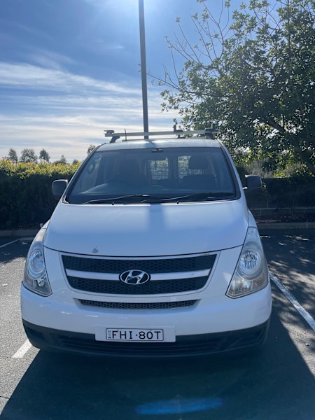 2011 HYUNDAI iLOAD 5 SP AUTOMATIC 4D VAN62882770160386114