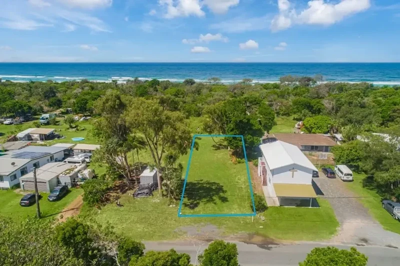 A Blank Canvas - Your Dream Beachfront Home Awaits63006770476931110