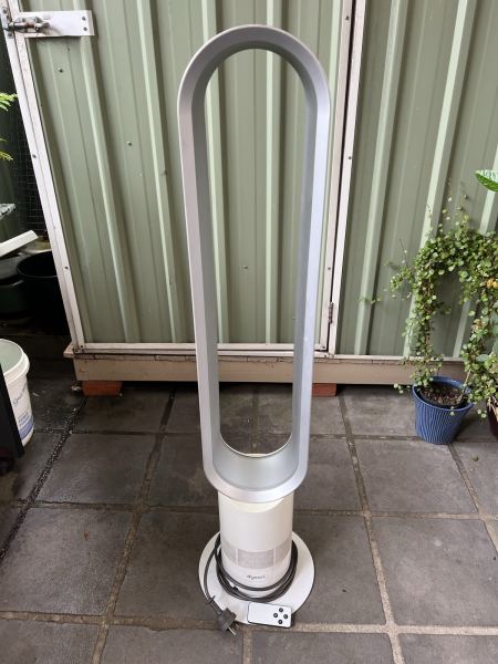Dyson Tower Fan w Remote - Not Working (Parts only)630204450298901112
