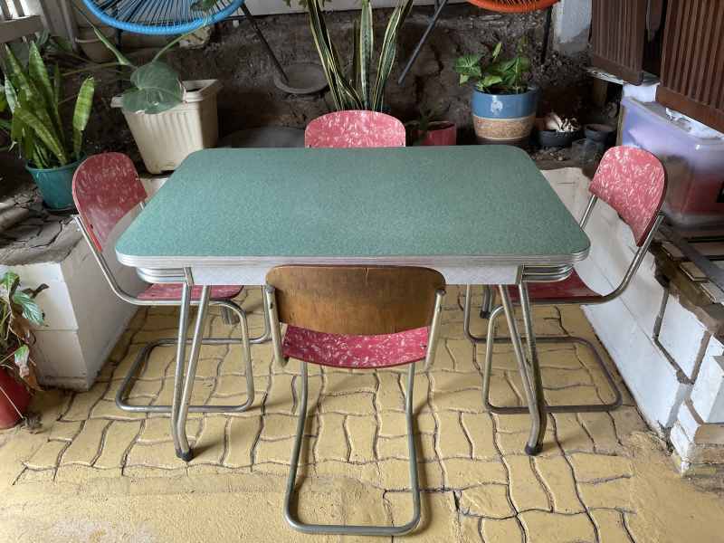 1950s chrome table and chairs