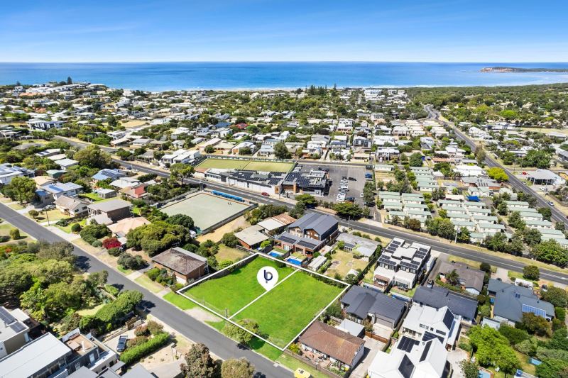 Rare Vacant Double Allotment ? Buy One or Both63005352962819113