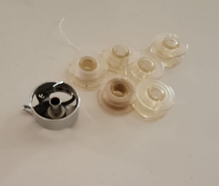 Bobbin case and bobbins for Husqvarna 6690 sewing machine vintage63017768076547113