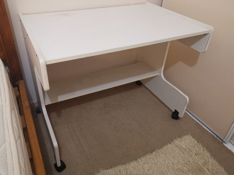 Map for Desk top and other desk and chair62864723876865113