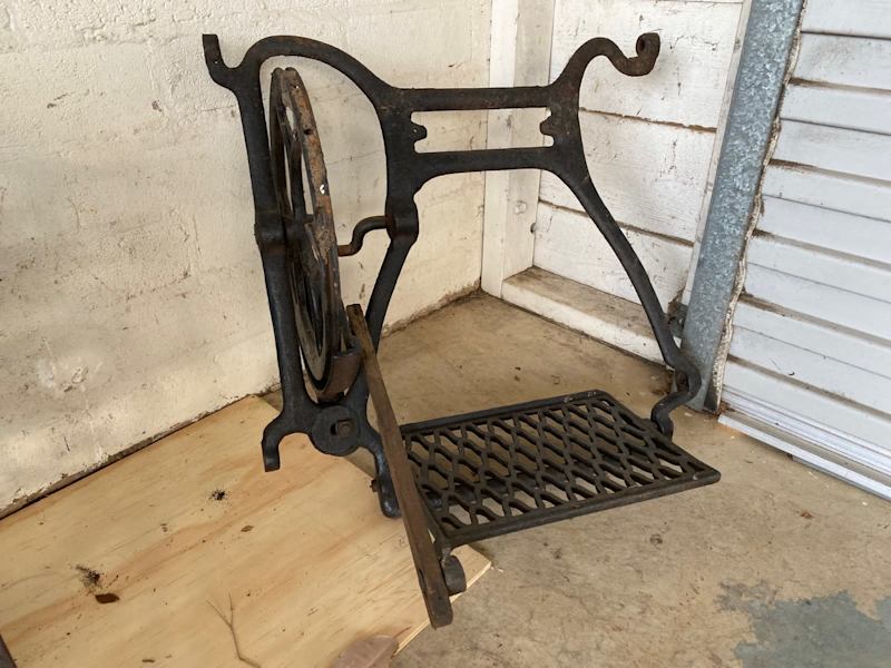 Sewing machine treadle (and another for parts)63016911656449111