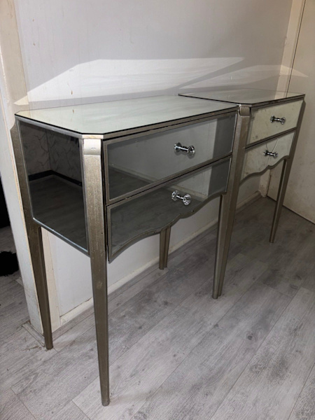3x Stunning Mirrored Mirror Bedside Table / Console Hallway Unit62863412861955113