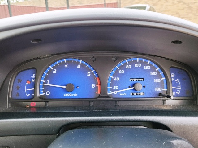 2004 TOYOTA HILUX 5 SP MANUAL C/CHAS62936660628609112