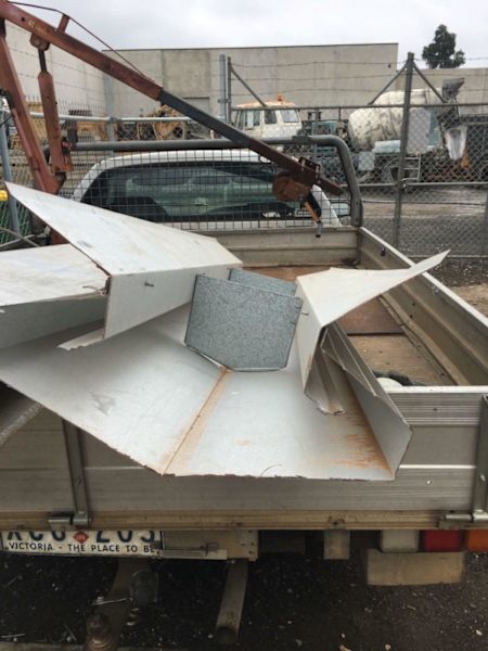 Vented roof ridge63005253088129111
