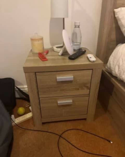 Queen bed and draw set for sale - pick up Austral or can be delivered62863413315841112