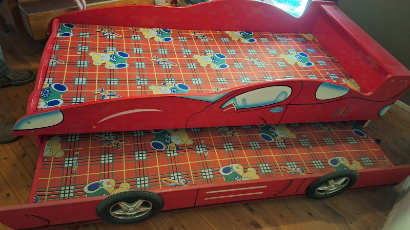 RED CAR BED WITH PULL OUT TRUNDLE62863410841985114