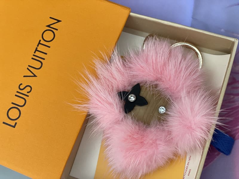 Louis Vuitton Vivienne Doudou Plush Toy - Pink Figures