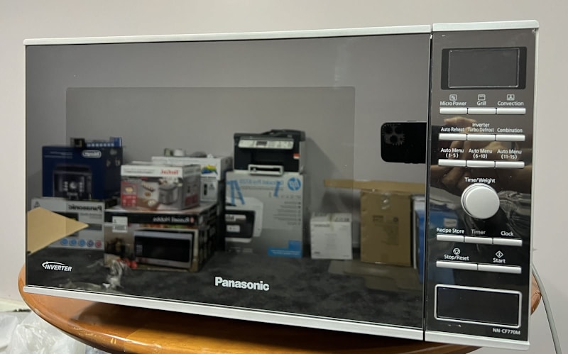 Panasonic 29L Flatbed Convection, Grill, Microwave Oven NNCF770M63021282330243111