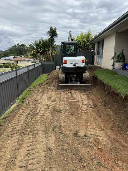 Excavations & Retaining Walls62863392084610112