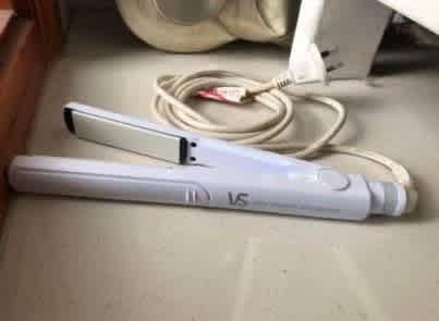 .VS SASSOON SLIM CERAMIC STRAIGHTENER* White63017318667778112