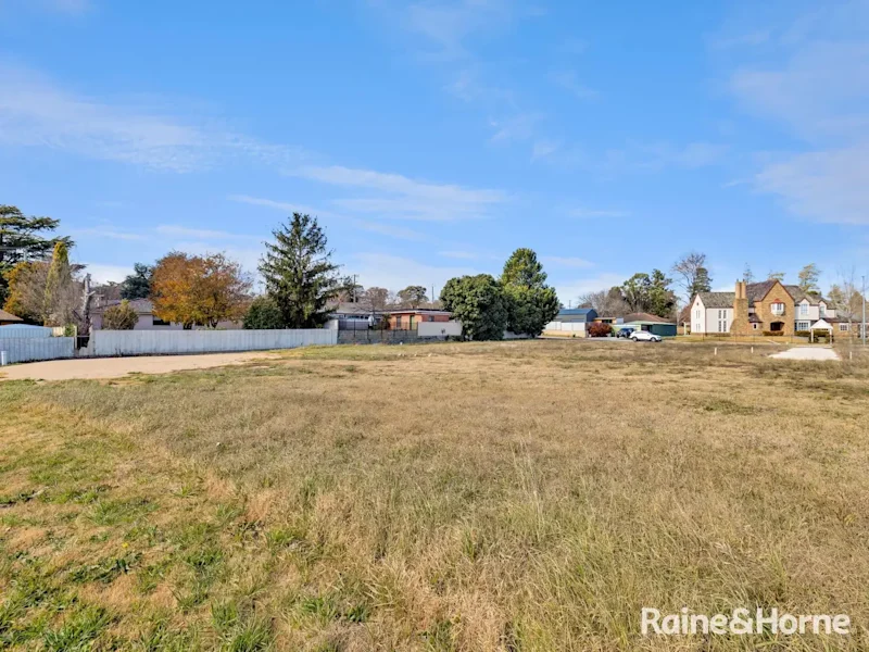 RARE 1,042SQM BLOCK IN FRESH KELSO ESTATE628827753780501127
