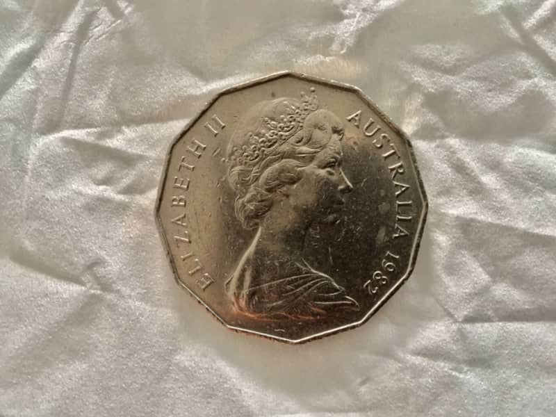 50 cents Australian Rare 1982 Coin - Commonwealth Games Brisbane
