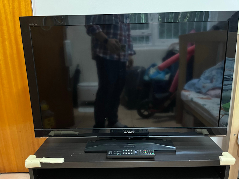 40 inch Sony TV unit set for $40.00 only62863383391873111
