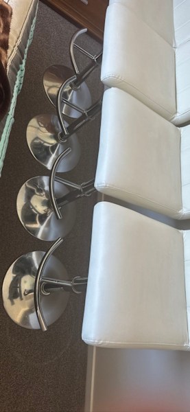 Bar stools x 462863383546371114
