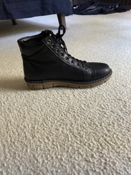 Faora dr martens on sale