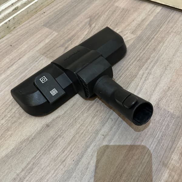 GENUINE MIELE FLOOR TOOL CARPET HEAD SUITS ALL MODELS VACUUM CLEANER630195369580821123