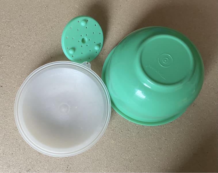 Vintage Green Tupperware Lettuce Keeper Storage No 679 No Lid or Spike, Cooking Accessories, Gumtree Australia Brisbane South East - Carindale