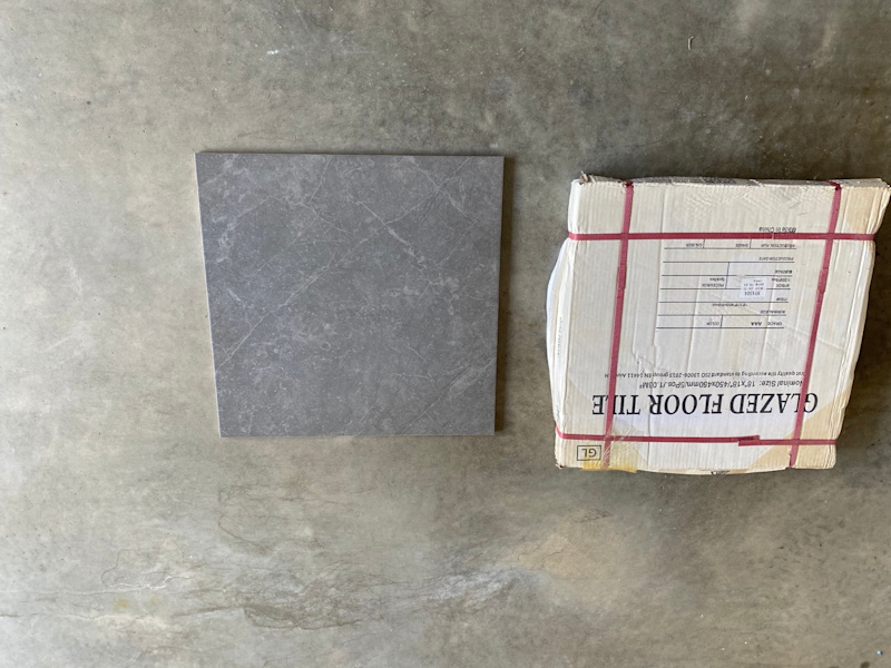 Floor tiles grey 450x450 total is about 30 pc63007823081730111