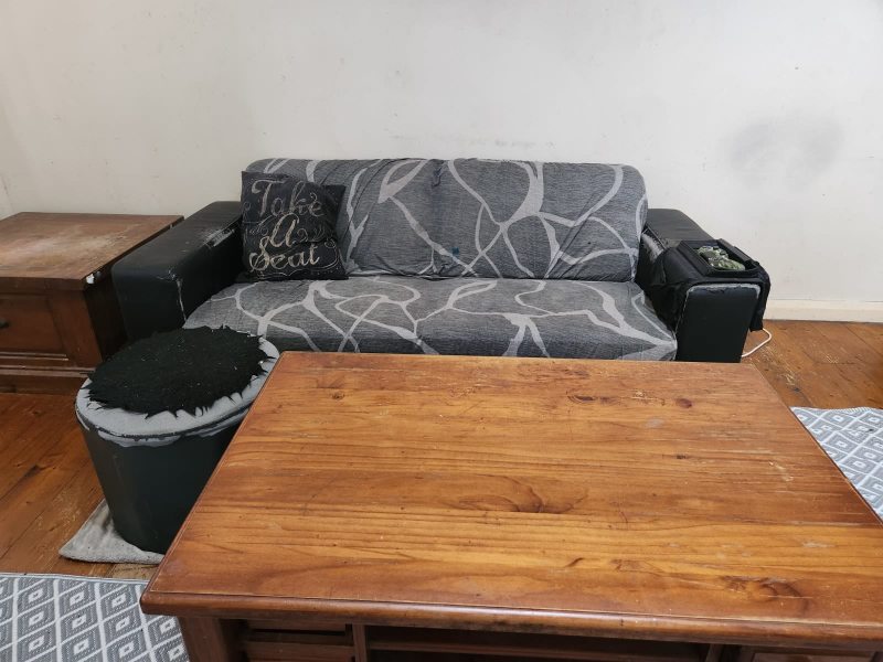 Rent ONE or TWO large rooms. Excellent location. Everything provided!63007596686337112