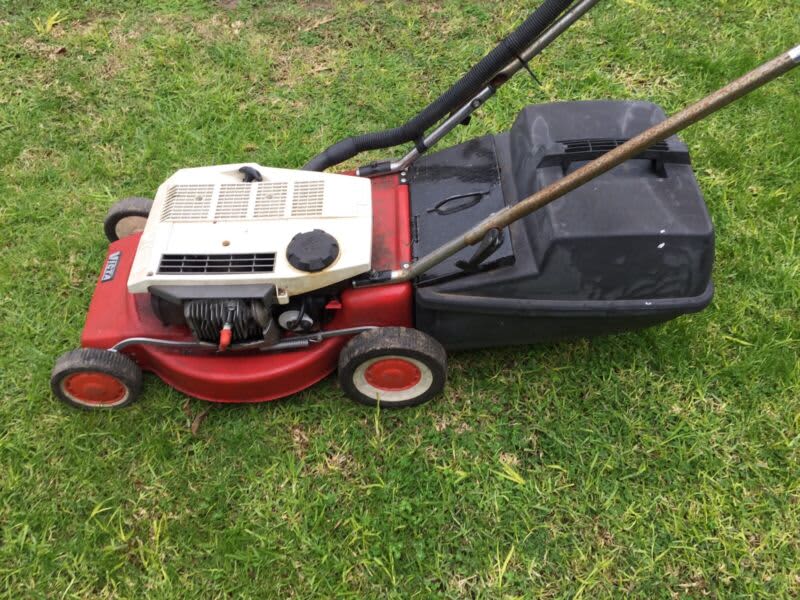 Victa Commando 2 Stroke Petrol Engine Lawn Mower with Catcher Lawn Mowers in Templestowe Lower VIC Gumtree Australia