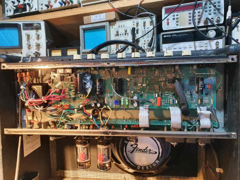 Professional Guitar Amplifier Service by iztronix at Ballina NSW62863392132993112