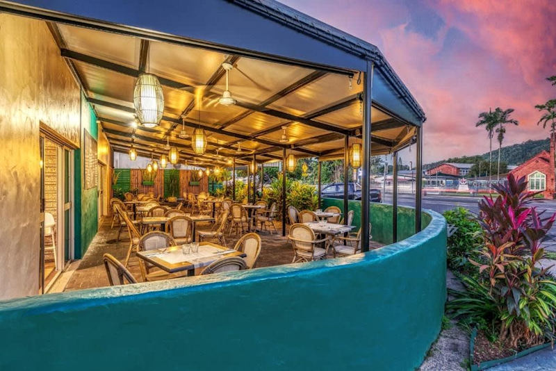 Restaurant Business For Sale63007129020033112