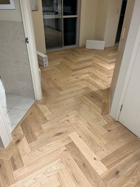 Hybrid/Vinyl/Laminate/Timber floor Installation 62863843294337111