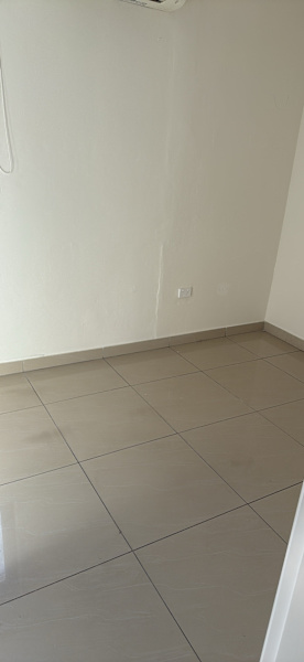 Granny flat 63007596435971112