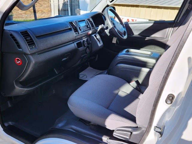 2014 TOYOTA HIACE LWB 4 SP AUTOMATIC 4D VAN62935683865986113