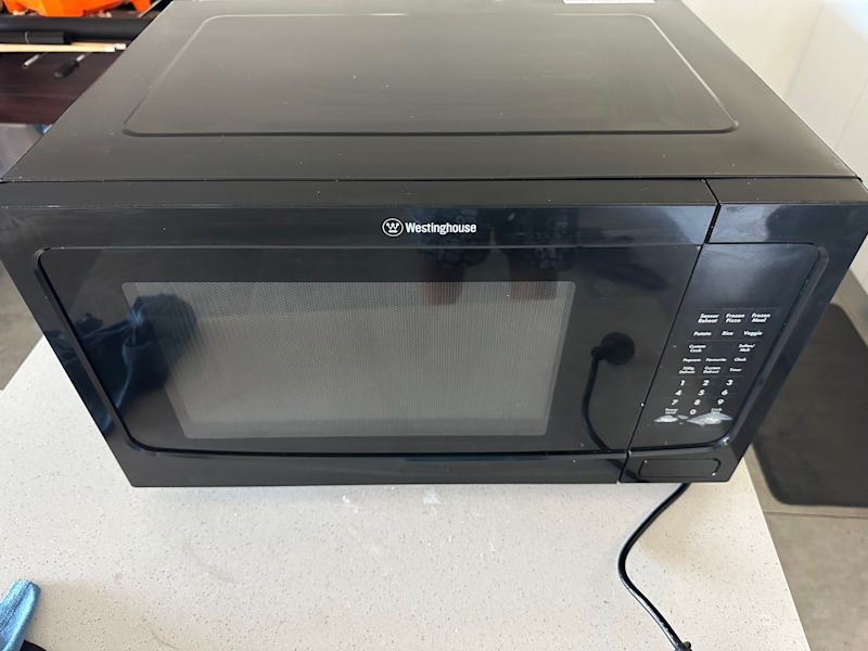 Microwave oven63020446508545110