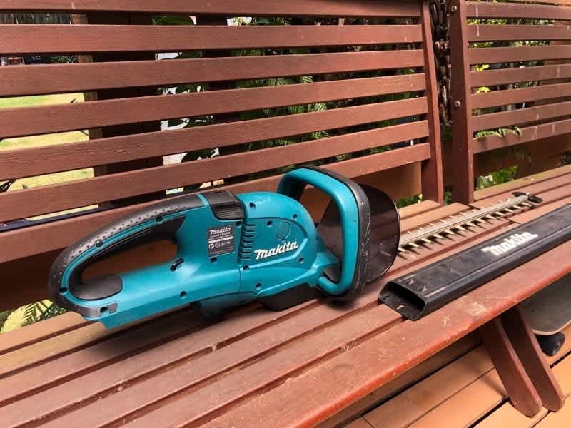 Image of Makita UH550D hedge trimmer