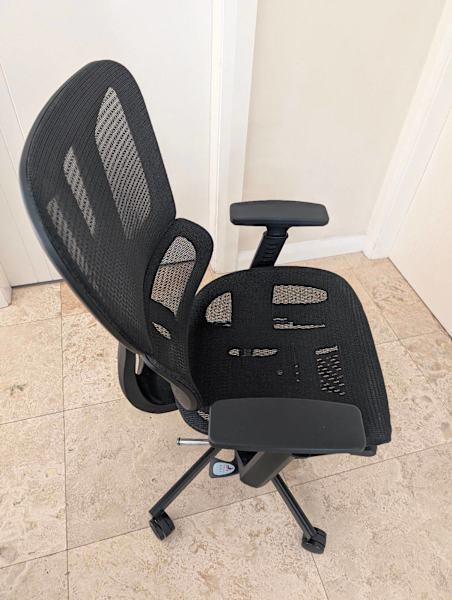 Office Chair with adjustable arm rest and foot rest62863382297857111