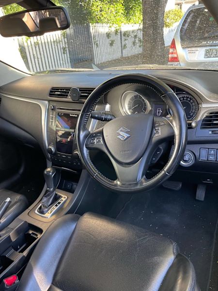 Suzuki Kazashi 2010 2.4l62932712752130113