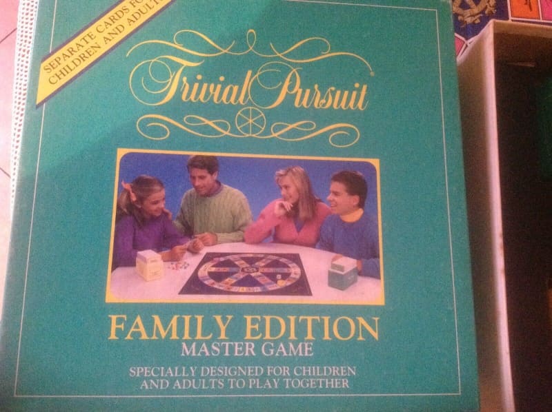 Trivial Pursuit Family Edition Master Game SEPARATE CARDS FOR KIDS & ADULTS  NEW