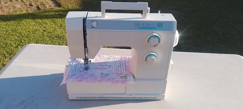 Bernette Sewing Machine63443925436034110