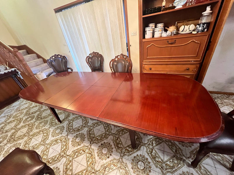 Extendable Solid Wood Dining Table62863385129347114