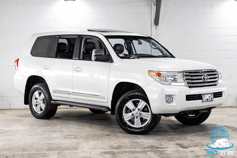 2014 TOYOTA LANDCRUISER SAHARA (4x4) 6 SP AUTOMATIC 4D WAGON629356866017291114