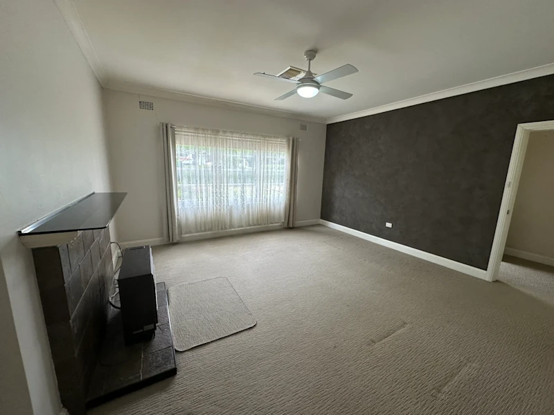 SPACIOUS 3 -BEDROOM HOME WITH AMPLE OUTDOOR SPACE IN PARKES62929683672450112