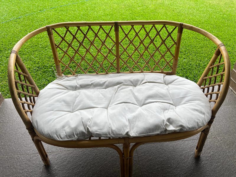 Cane Chair . 2 seater Great condition 63437625138435111
