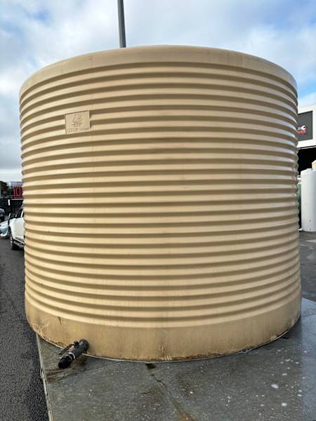 WATER TANK 10,000 LT CAPACITY 2 IN STOCK FOR $1299 EACH PL630119917295391110