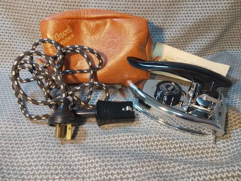 TRAVEL IRON NEW VINTAGE GILFORD - CLOTHES JUG TOASTER POWER CORD 630169097856021118