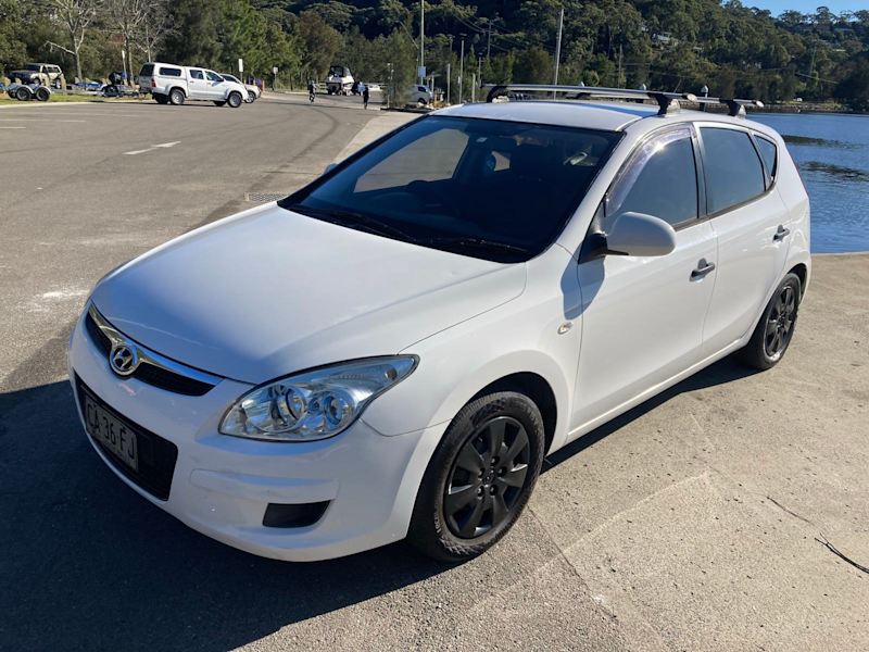 2012 Hyundai i3062937624082306112