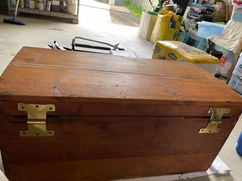 Vintage timber storage chest62864722631937111