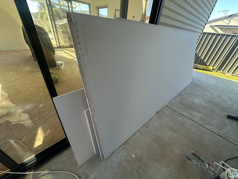 Plasterboard offcuts63011175587971114