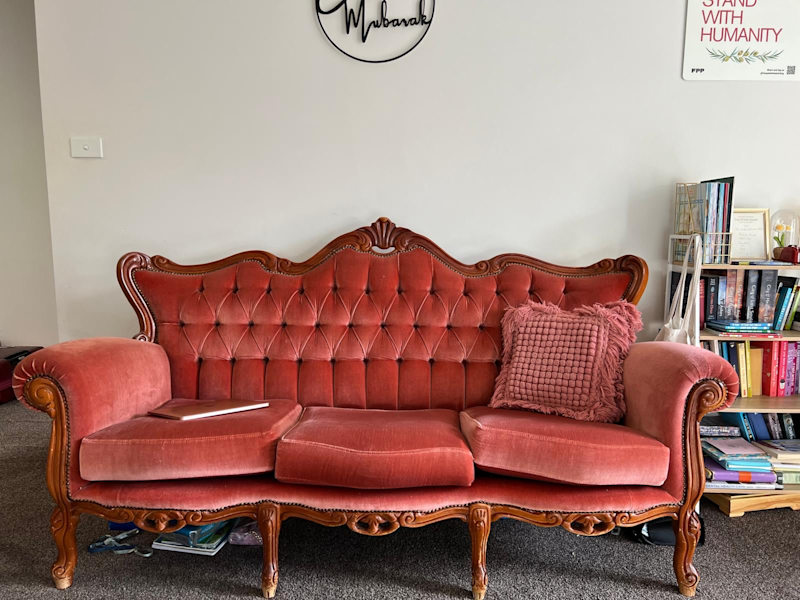 Moving out sale: shabby chic furniture 62863368765826114