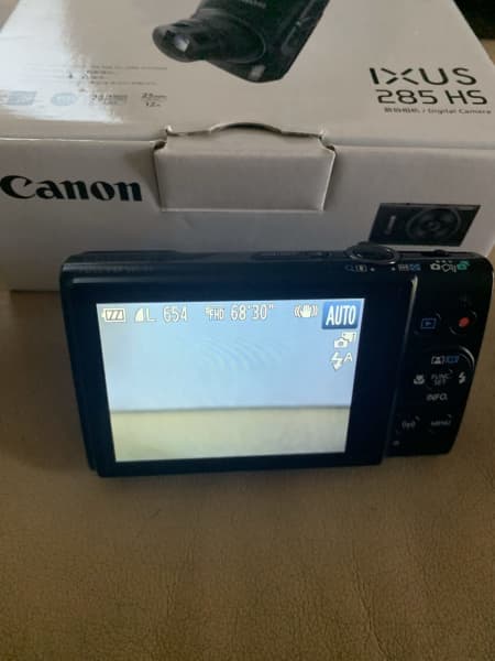 Canon PowerShot IXUS 230 HS / ELPH 310 12.1 MP Digital Camera -purple,worker